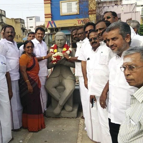 ‘கணித மேதை பிறந்த மண்ணை அரசு கண்டுக்கலையே!’ - கலங்கும் ஆர்வலர்கள்