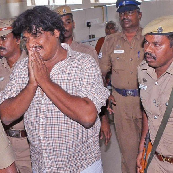 எவர் எதிர்த்தாலும் சிறைதான்! - எடப்பாடி அரசின் எழுதப்படாத சட்டம்