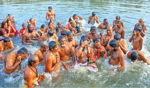 நாரதர் உலா - அறநிலையத்துறையின் அலட்சியம்... அதிருப்தியில் பக்தர்கள்!