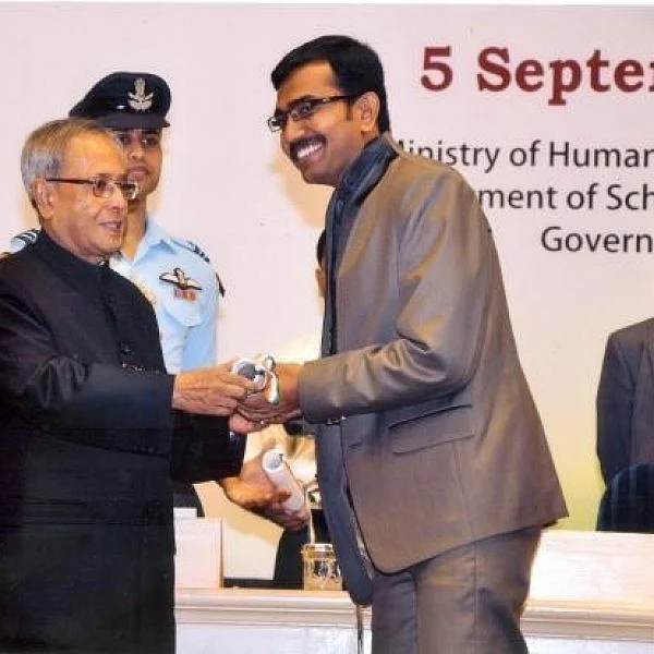 ஆசிரியருக்கான தேசிய விருது முறையில் மாற்றம் ஆரோக்கியமானதா? ஓர் அலசல்!