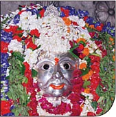 கால பைரவர் சந்நிதியில் காசி கயிறு சிறப்பு பூஜை!