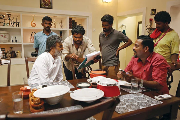 ரஜினி ரிட்டர்ன்ஸ்