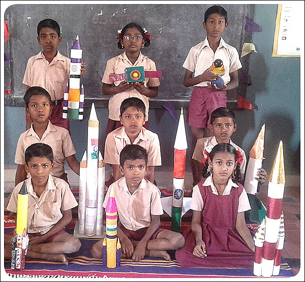 விண்ணை நோக்கிப் பயணித்தவர்கள்!
