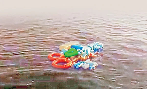 காலமெல்லாம் உறவாடிய சமுத்திரத்தில்... காப்பாற்ற யாருமற்ற சடலமாக...
