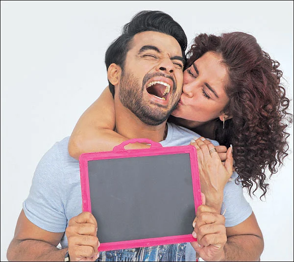 ``தனுஷ் வார்த்தைக்காக காத்திருக்கேன்``