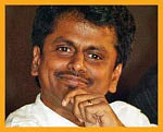 “20 வருஷமாவா ஒருத்தரை அரசியலுக்குக் கூப்பிடுவீங்க?”