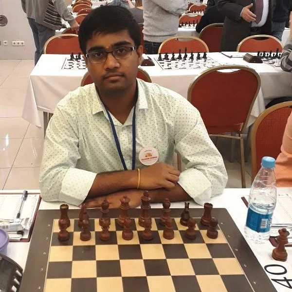 `க்ரீஸ் போட்டிக்குப் பின் நம்பிக்கை அதிகரித்தது’ - கிராண்ட்மாஸ்டர் ஈரோடு இனியனின் தந்தை நெகிழ்ச்சி