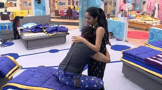 கட்டிப் பிடிச்சு கட்டிப் பிடிச்சு தலைவியான வைஷ்ணவி! #BiggBossTamil2