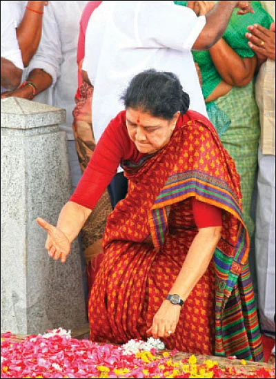 பிக்பாஸ் வீடும் தமிழ்நாடும் - என்னங்க சார் உங்க ஸ்க்ரிப்ட்டு?