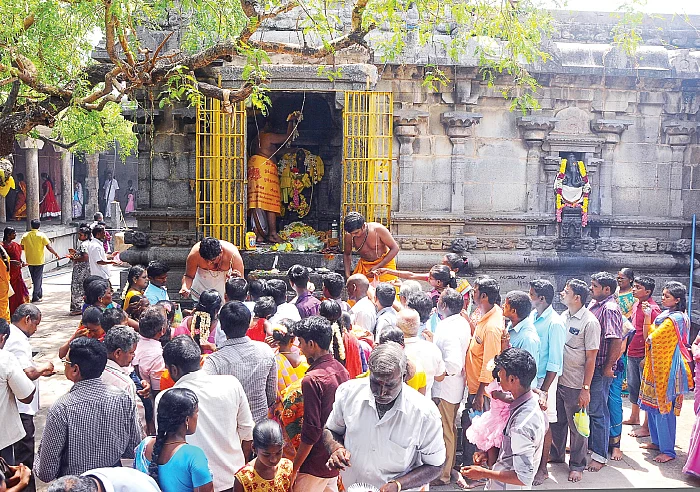 நம்பிக்கையும் மகிழ்ச்சியும் தந்த குருப்பெயர்ச்சி ஹோமம்!