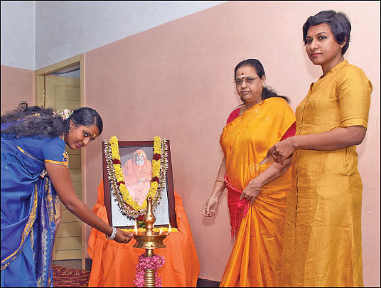 மலர்ந்தன மனப் பூக்கள்!