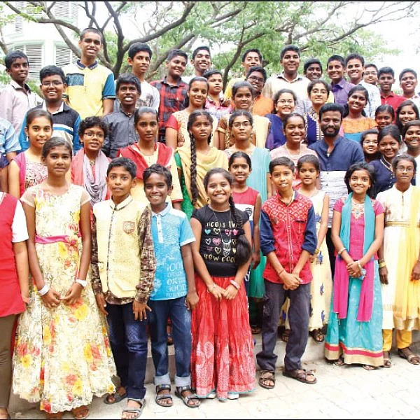 “நூறு கேள்விகள் கேளுங்கள்!”