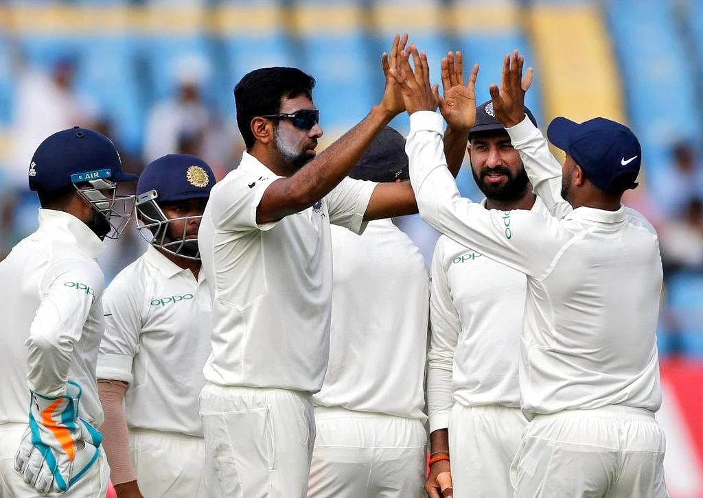விராட் கோலியை கடுப்பேற்றிய ஜடேஜாவின் ரன்அவுட் `த்ரோ’! - ராஜ்கோட் சுவாரஸ்யம் #INDvWI
