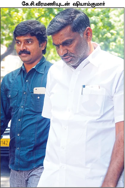 “அலறவிடுகிறார் அமைச்சரின் உதவியாளர்!” - கதறும் வேலூர் காக்கிகள்...