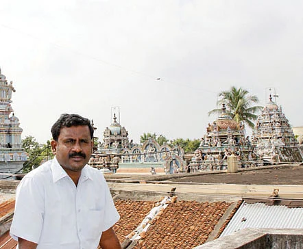 "கொடிமரமும் கோயில் மணியோசையும் வளர்த்த சைவத் தமிழ்.."