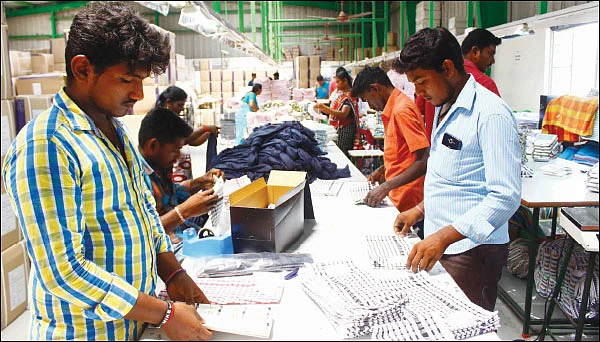நூல் விலை திடீர் ஏற்றம்... - தேக்கத்தில் ஜவுளி ஏற்றுமதி!