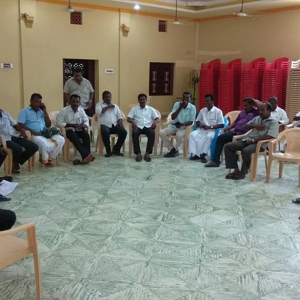 'தேர்தல் நடத்த அதிகாரிகள் வரவில்லை'- போராட்டம் நடத்திய அரசு ஆசிரியர்கள் கைது!