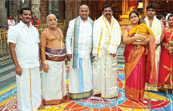 மிஸ்டர் கழுகு: சி.எம்-மை மிரட்டிய ஸ்ரீராமுலு!
