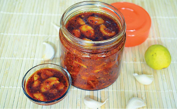 சம்மர் ஸ்பெஷல்: 30 வகை ஊறுகாய் & தொக்கு
