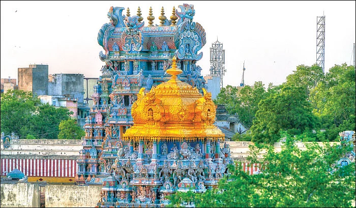 நாரதர் உலா - மீண்டும் அனுமதி மீனாட்சி ஆலயத்தில்!