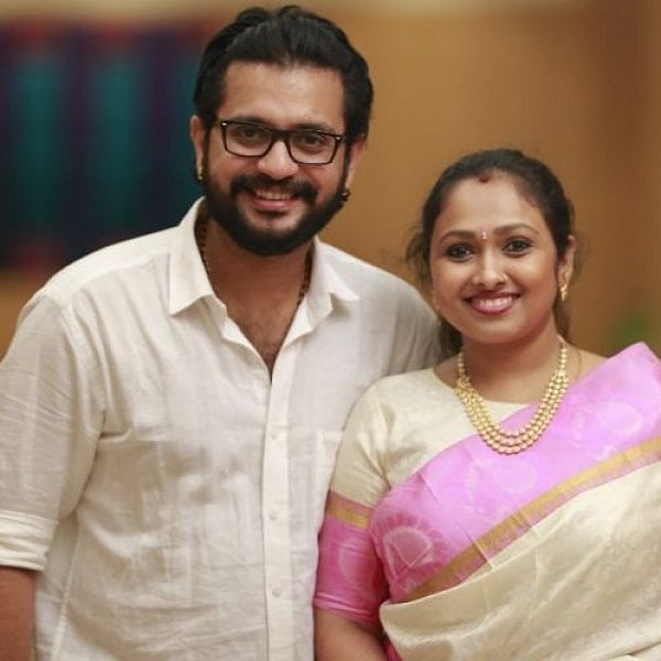 ``விவாகரத்து உறுதியானதால முறைப்படி செய்யவேண்டியதைக் கேட்டேன்