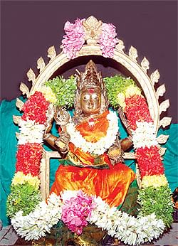 அருள் தரும் அம்மன் உலா! 