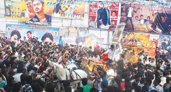 தல-தளபதி இணைந்து மிரட்டும்...