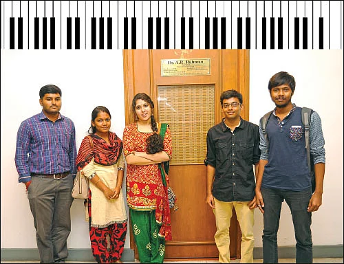 ஆசை! - இசைப்புயலின் இசைப் பள்ளியில்...