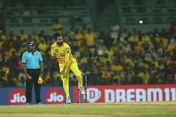 பராசக்தி எக்ஸ்பிரஸ் முன் தலைகீழாகக் குதித்து நசுங்கிய டெல்லி கேபிட்டல்ஸ்! #CSKvsDC
