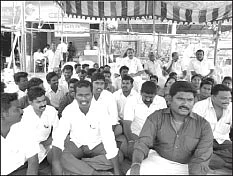 சிறப்பு ஆசிரியர் நியமனத்தில் மெகா கொள்ளையா?