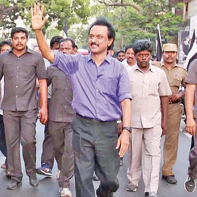 “ஜெயா சொன்னதும் பொய்யே... பொய்யே!”