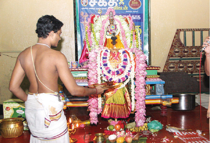 “புண்ணியம் சேர்க்கும் விளக்கு பூஜை!”