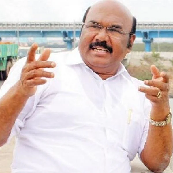 “ஒரு அமைச்சர் இப்படி பேசலாமா, மன்னிப்பு கேளுங்கள்!”- கொந்தளிக்கும் ஓட்டுநர்கள் நலச்சங்கம்