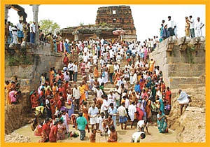 சிக்கல் தீர்க்கும் சிங்கவரம் தீர்த்தவாரி!