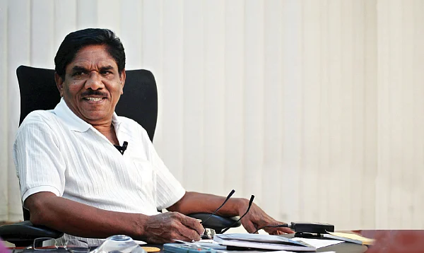 "கமல்ஹாசனின் அரசியலைத் தாங்க மாட்டீர்கள்!"