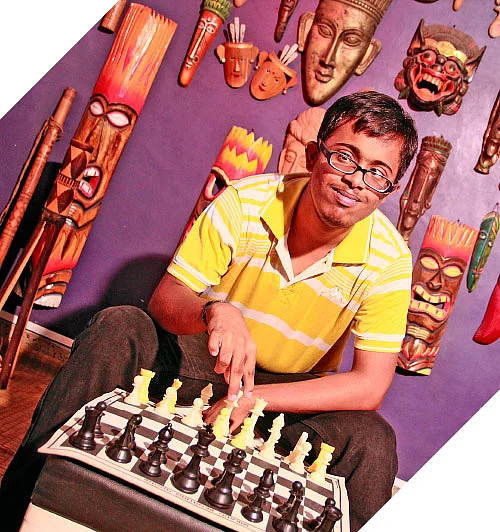“கவலைப்பட நேரமில்லை” டவுண் சிண்ட்ரோம் நாயகன் கரண்