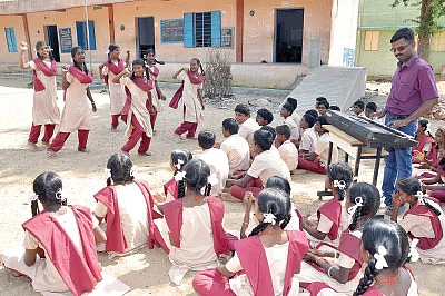கனவு ஆசிரியர்