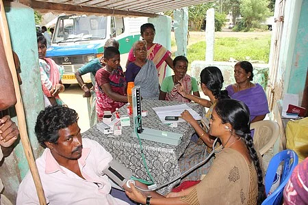 திண்டிவனம் அருகே கால்நடைகளுக்கு ஆந்த்ராக்ஸ் நோய்: அதிகாரிகள் ஆய்வு!