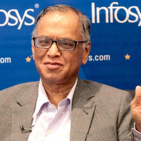 விமானத்தில் பிரபல நடிகை செய்த காரியம்... அதிர்ச்சியடைந்த இன்ஃபோசிஸ் நாராயணமூர்த்தி; என்ன நடந்தது?