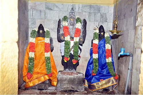 பிரிந்த தம்பதியர் ஒன்றுசேர... மலர்குழல் நாயகிக்கு பச்சைப்பட்டு!