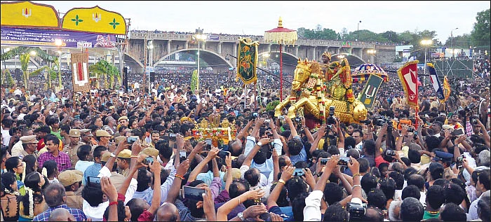 சித்திரைத் திருவிழா... சிக்கலில் மதுரை தேர்தல்!