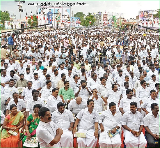 கோட்டையை உடைக்கும் தினகரன்!