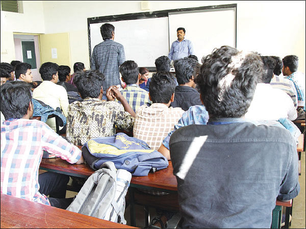இனி உன் காலம் - 12 - கட்டுப்படுத்த வேண்டிய மூன்று விஷயங்கள்!