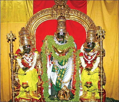 பஞ்ச லட்சுமிதிருத்தலம் நாகமங்களா!