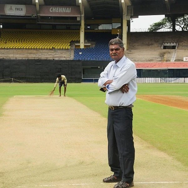 `பீக்ல இருந்தப்பவே விவியன் ரிச்சர்ட்ஸ் டீம் இங்க தோத்துச்சு..!' காரணம் சொல்லும் சேப்பாக்கம் பிட்ச் பார்த்தசாரதி