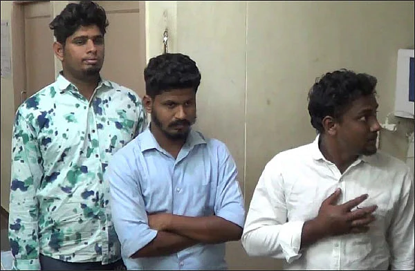 பொள்ளாச்சி பாலியல் விவகாரம்: பணம் பறிக்கிறதா போலீஸ்?