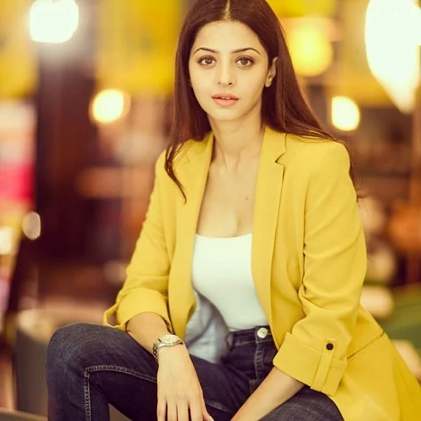 " 'வேதிகா நல்லா நடிச்சிருக்காங்க'னு விஜய் பாராட்டுவார்னு எதிர்பார்க்கவே இல்ல!" - வேதிகா