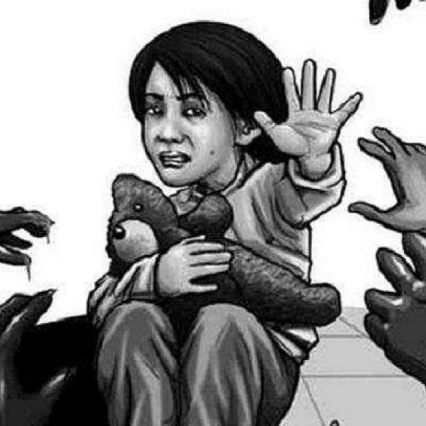 கும்பகோணம்: கல்லூரி கழிப்பறையில் குழந்தை பெற்ற மாணவி; குப்பை தொட்டியில் வீசியதால் அதிர்ச்சி...