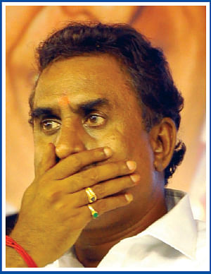 அமைச்சர் எஸ்.பி.வேலுமணி டைரக்ஷனில்... கோவை போலீஸின் குட்கா நாடகம்?