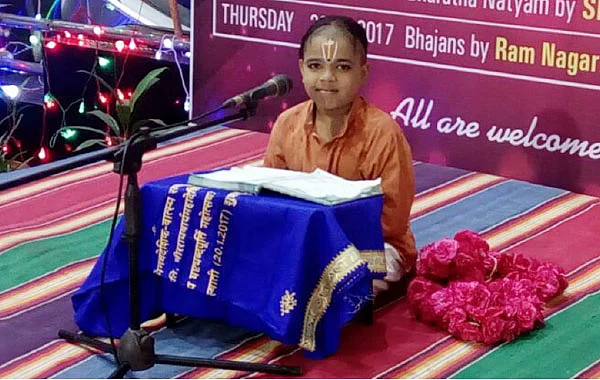 மழலைக் குரலில் மகானின் சரிதம்!